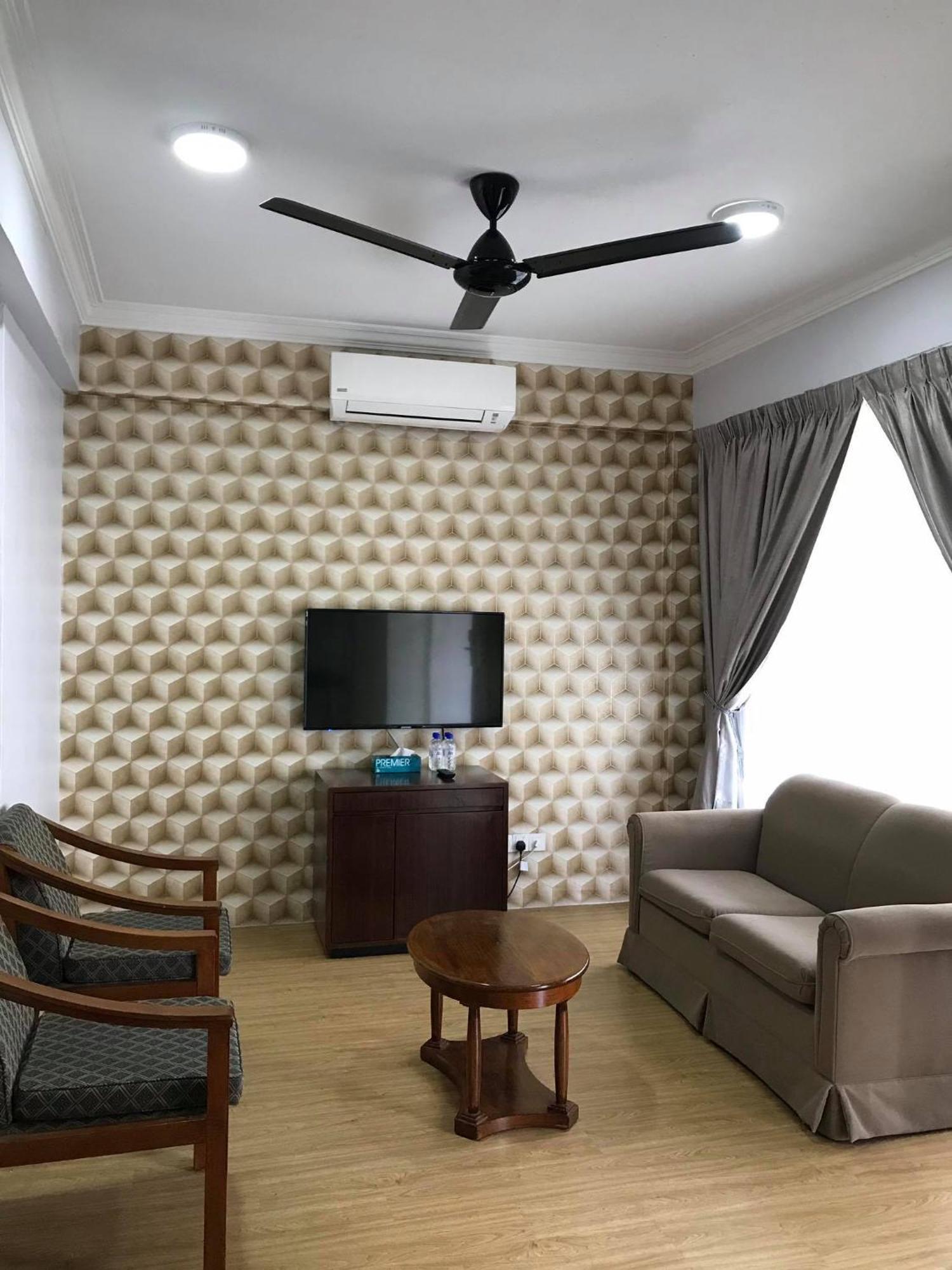 Zaque'S Hotel Σουνγκάϊ Πετάνι Εξωτερικό φωτογραφία